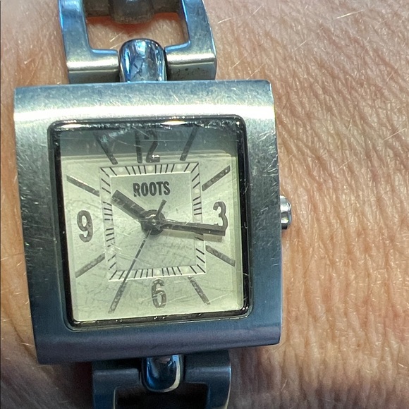 Roots Silver Link watch - Picture 3 of 5